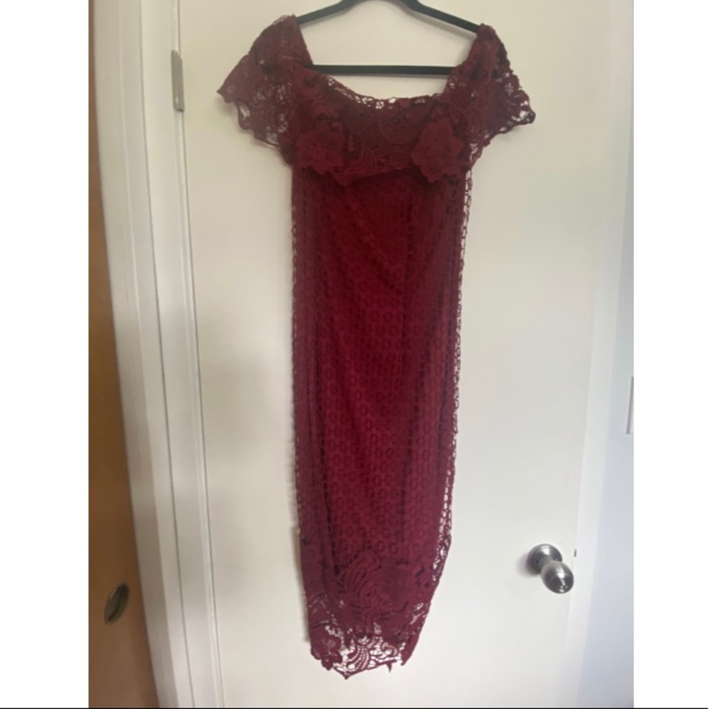 Red Cocktail dress - off the shoulder - Size 10